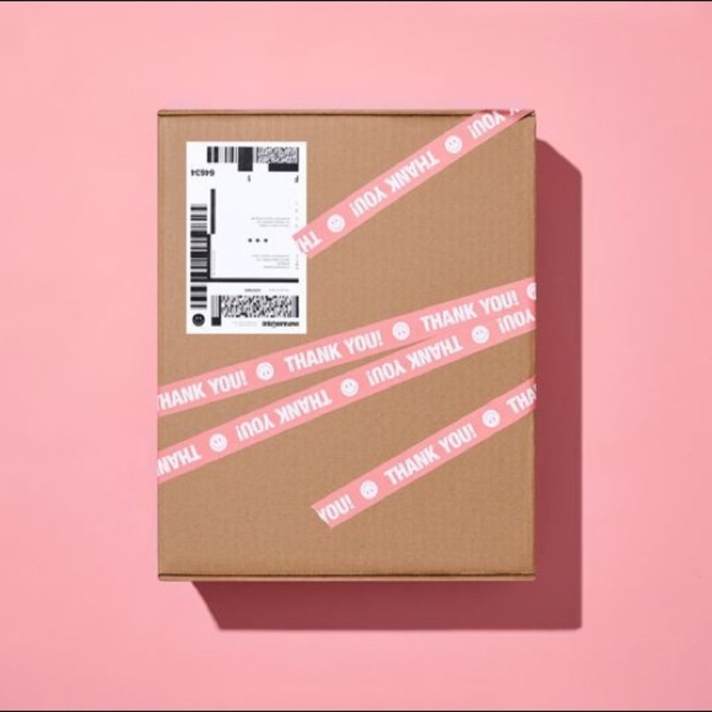 SHIPPING TODAY!!! OFFER ME!!!